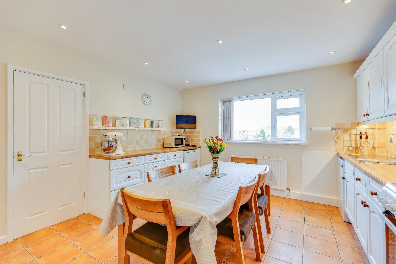 The Rhiw, Graig Penllyn, Nr Cowbridge, Vale of Glamorgan, CF71 7RS